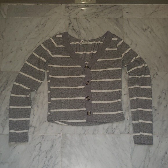Poof Apparel Striped Buttoned Cropped Cardigan Size Small - Picture 1 of 4